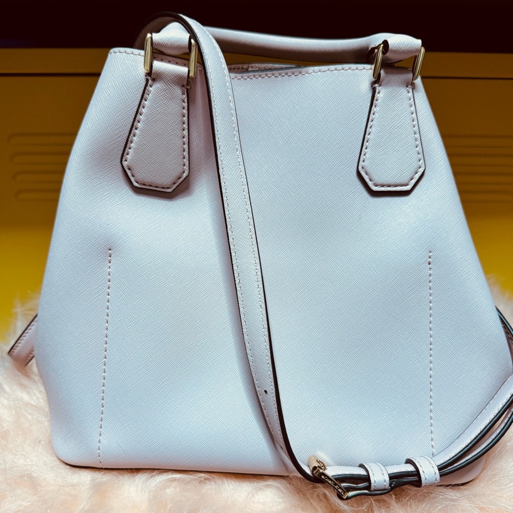 Michael Kors Light Pink Tote Bag - Picture 3 of 5